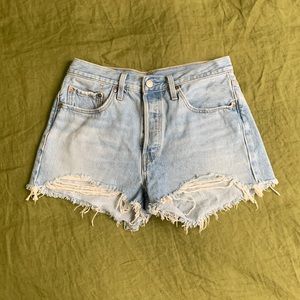 Levi’s 501 ripped jean shorts